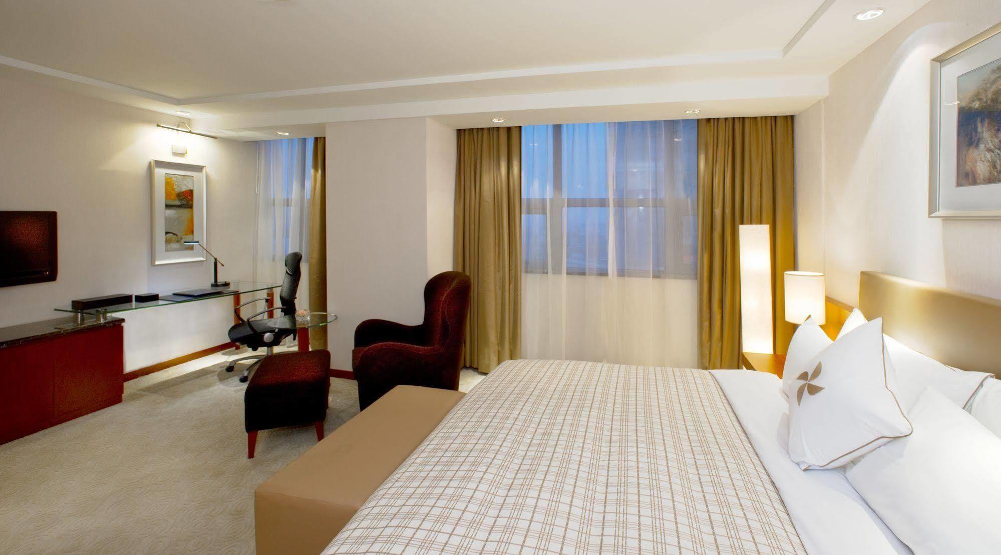 Merryland Traders Hotel Changshu Exterior photo